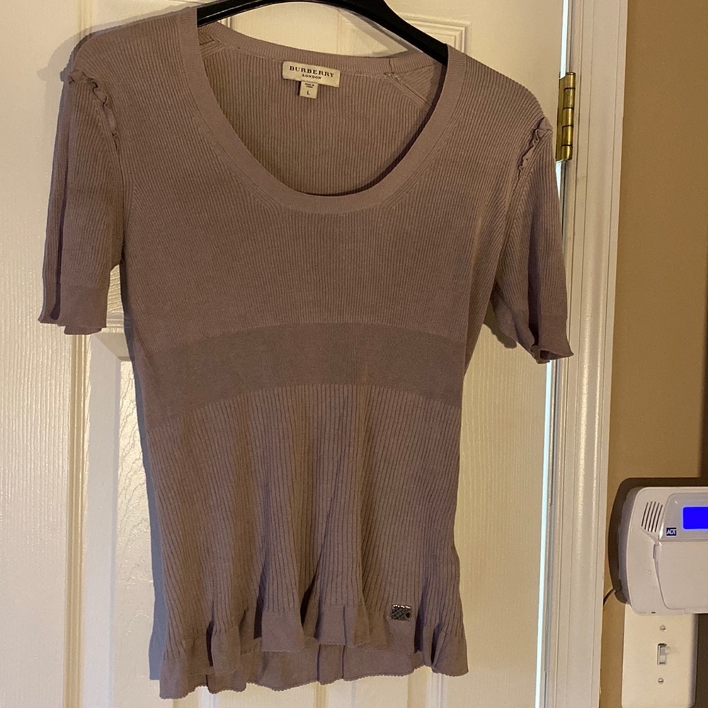 Vintage Burberry 💯 Silk Short Sleeve Top.
